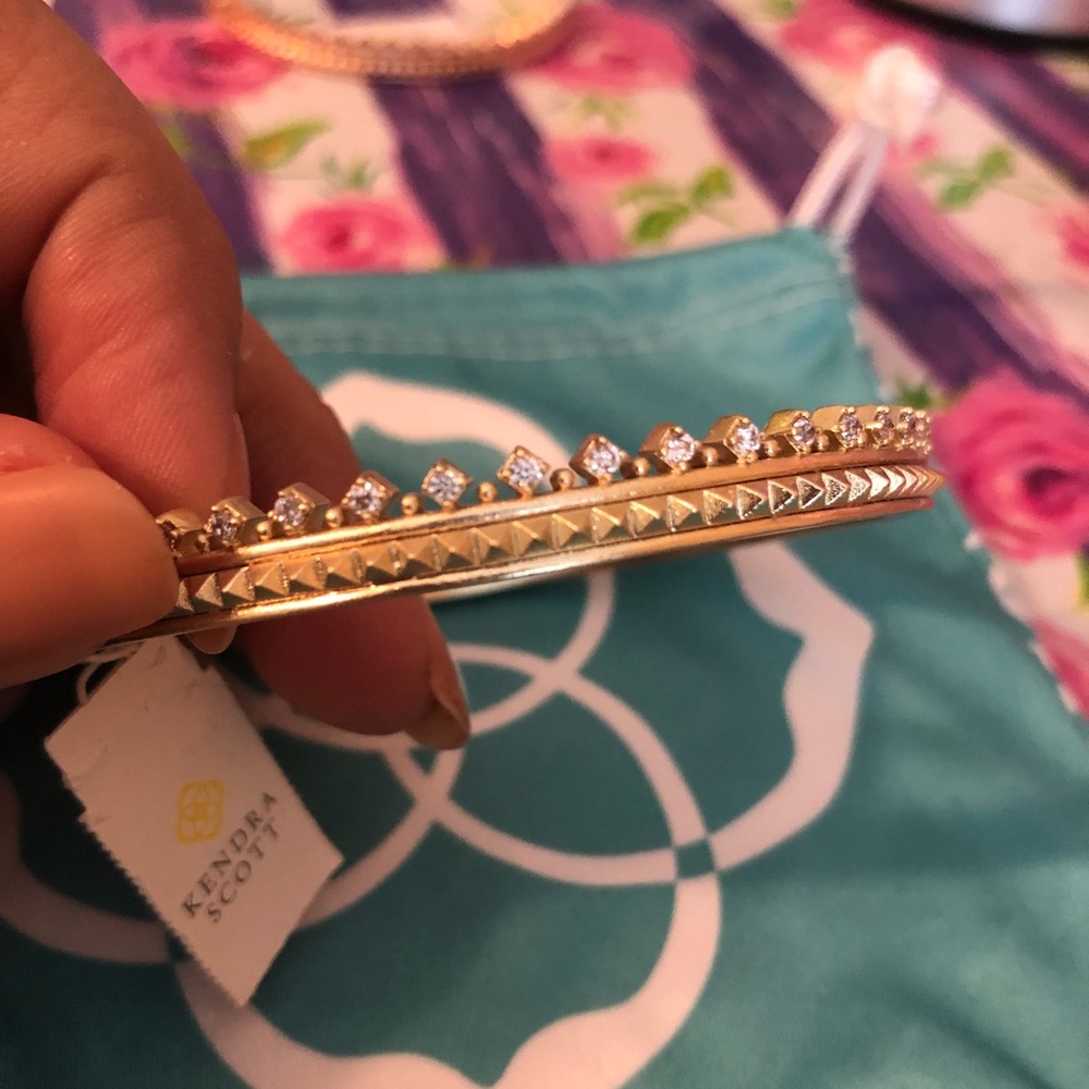NWT gold Carolina bangle